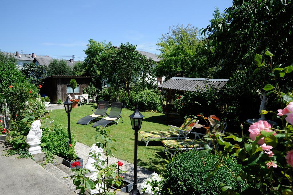 Haus Stuttgart Bed and Breakfast Obernberg am Inn Eksteriør billede